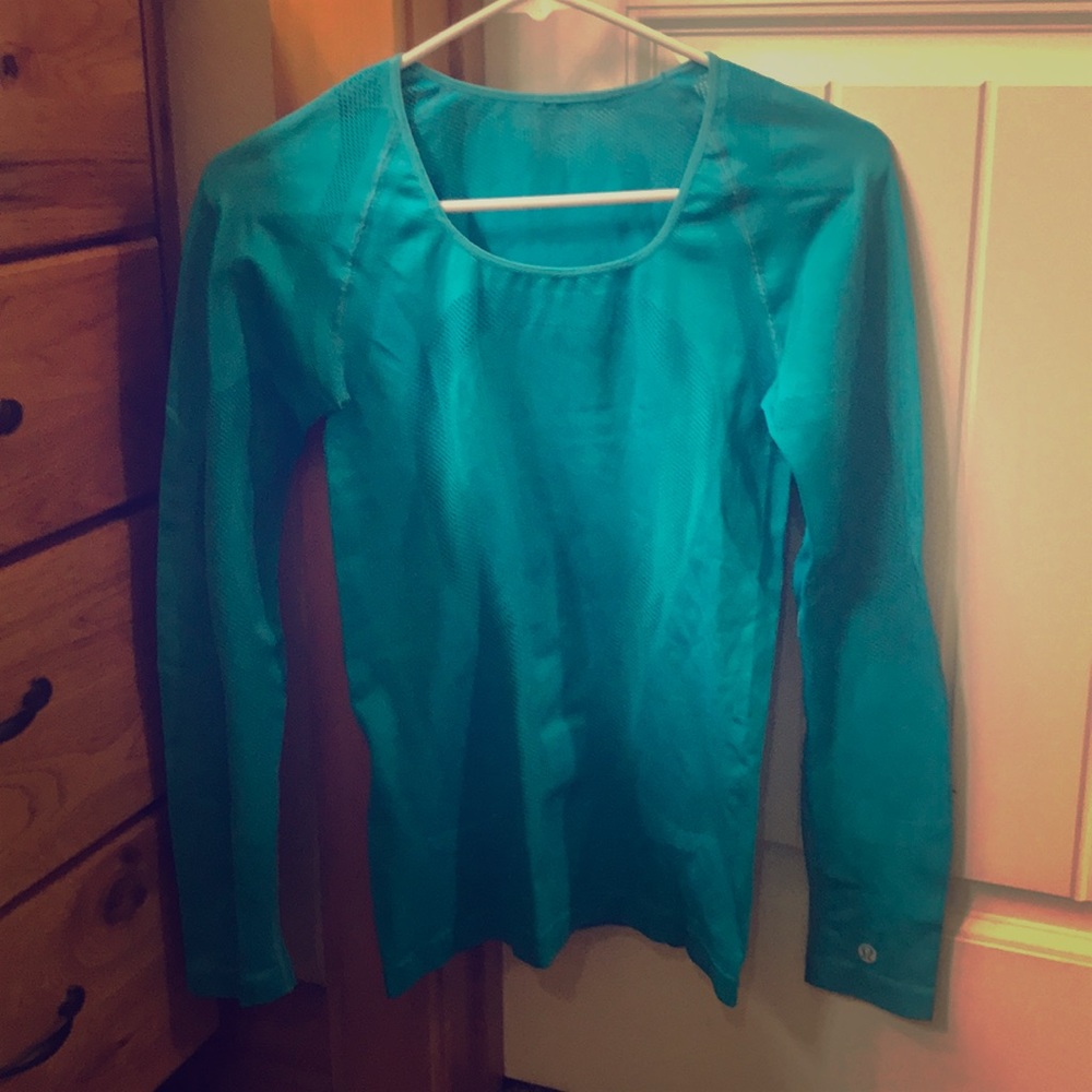 Lululemon long sleeve running shirt
